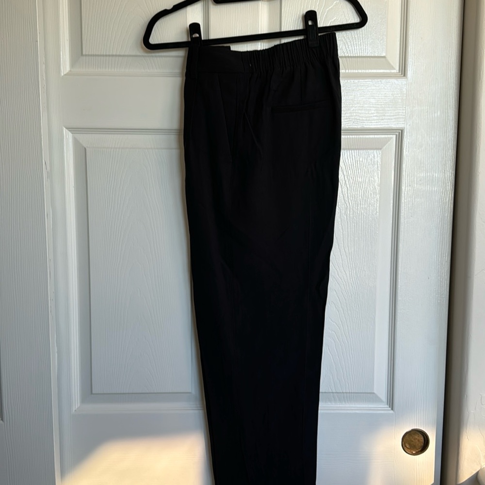 Vince Pleated pull on Pants NWT